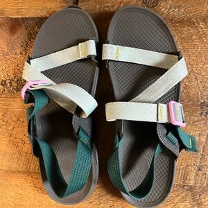 Chaco Women’s Lowdown Sandal Surf Spray Size 9
